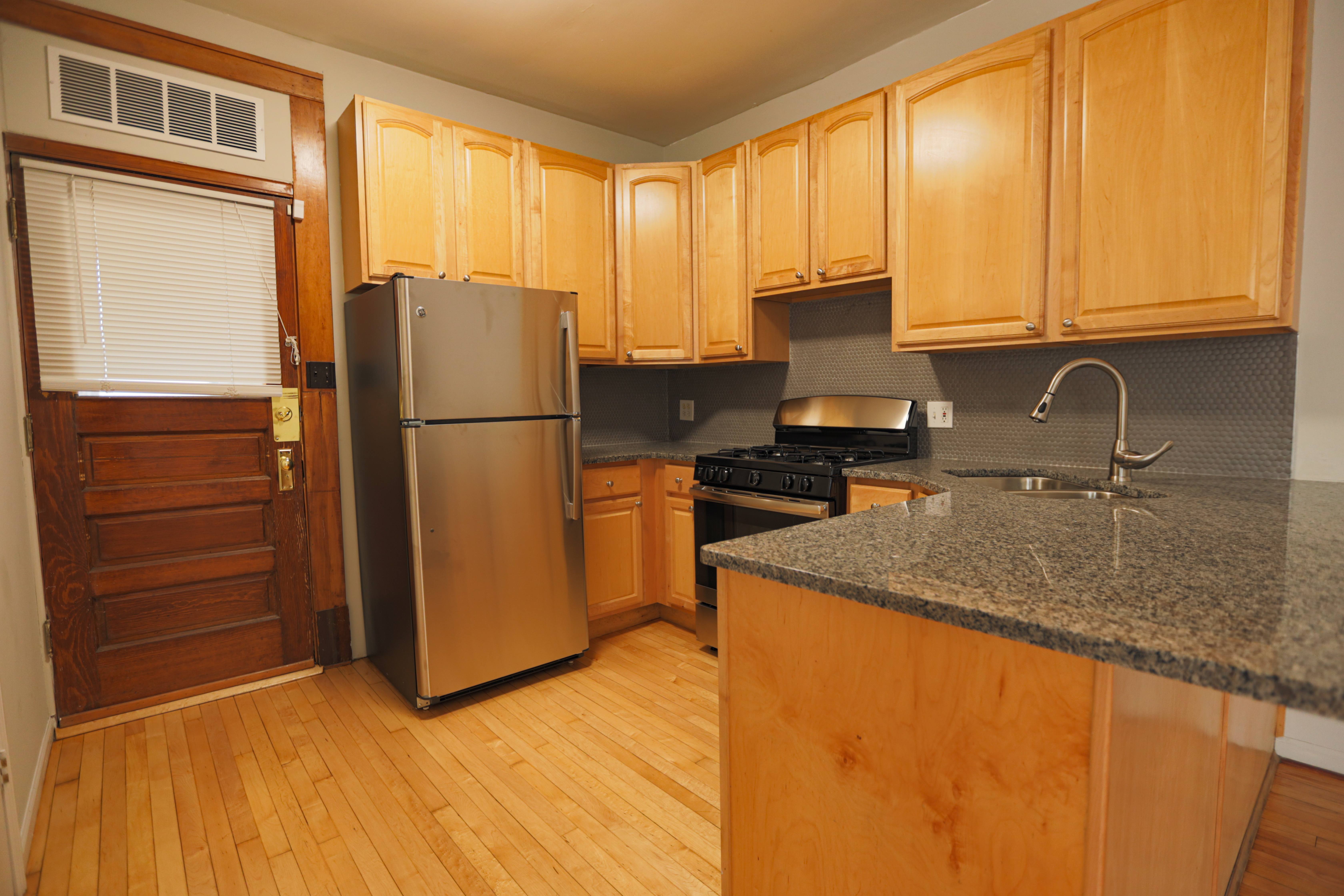 3540 N. Janssen Ave. 3540 N. Janssen Ave., Chicago, IL 60657 Lake View - Leasing by Cross Street
